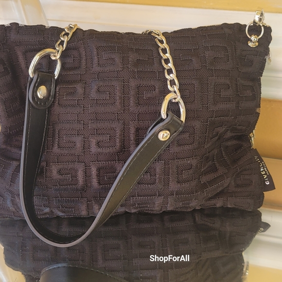 Givenchy - Picture 9 of 12